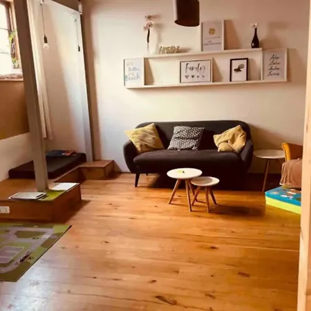 Kleines Gaestezimmer Im Ersten Og Im Familienhaus Mit Eigenem Bad Im Eg Privatunterkunft *